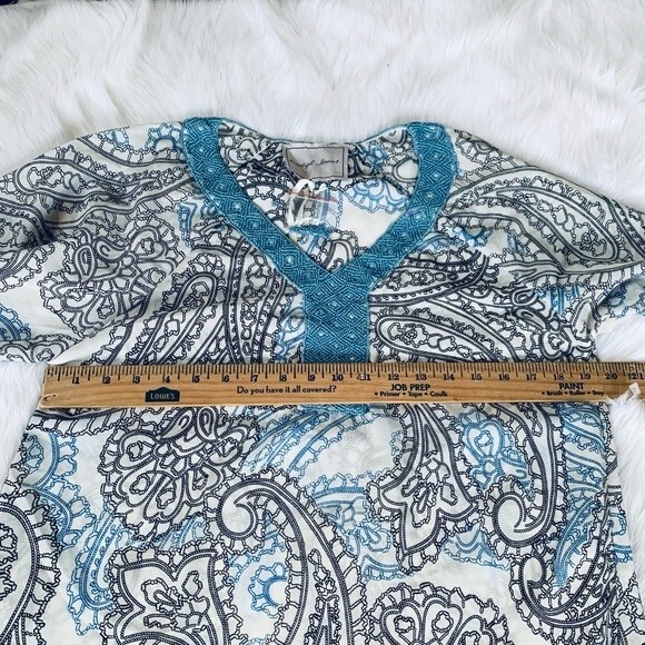 Beautiful Stories tunic - Picture 5 of 8